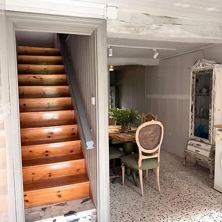 Casa Mirabel Laurel Fene