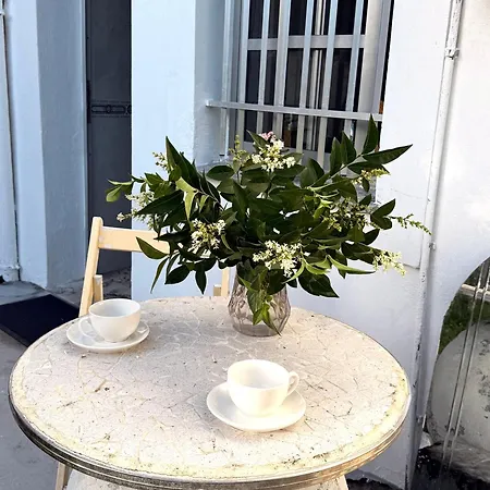 Casa Mirabel Laurel